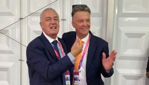 Van Gaal y Gustavo Alfaro 