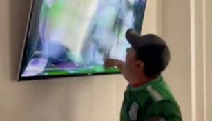 El momento en el que el aficionado se desquita con su televisor