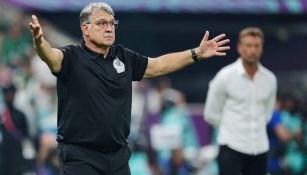 Gerardo 'Tata' Martino en acción como timonel del Tri