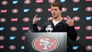 Brock Purdy en conferencia de prensa de 49ers