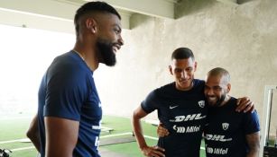 Diogo de Oliveira e Higor Meritao junto a Dani Alves