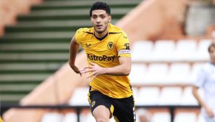 Raúl Jiménez en un partido con Wolves