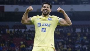 Henry Martín celebrando un gol con América