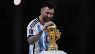 Messi con la Copa del Mundo