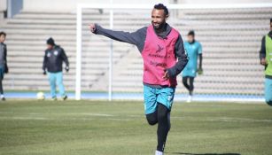 Jordan Sierra entrenando con los Bravos de Juárez