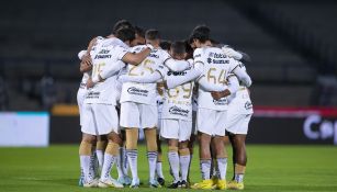 Jugadores de Pumas previo a un partido