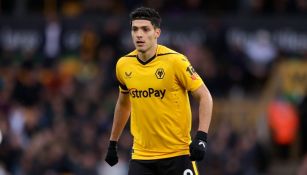 Wolves vencen a West Ham con gol anulado a Raúl Jiménez 