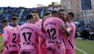 Jugadores del Espanyol en festejo de gol