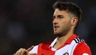 Santiago Giménez fue titular y colaboró en el triunfo del Feyenoord sobre el NEC