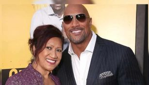 Dwayne Johnson compartió en redes sociales que su madre sufrió un accidente automovilístico