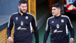 Nico Ibáñez junto a André-Pierre Gignac