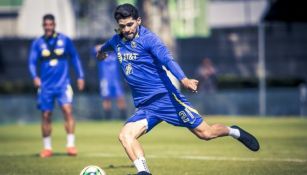 Henry Martin entrenando con el América