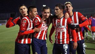 Chivas en festejo de gol 