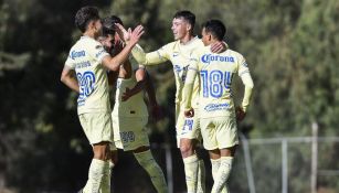 Federico Viñas festeja un gol con el América Sub 20