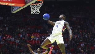 NBA: DK Metcalf enseña sus habilidades de basquetbol en en All Star Celebrity Game