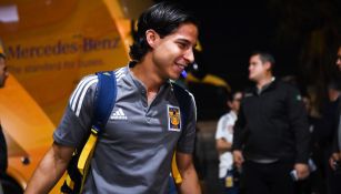 Diego Lainez con Tigres