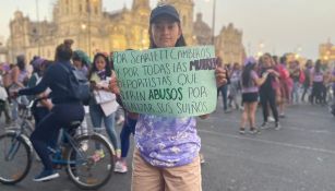 Scarlett Camberos fue apoyada en marcha feminista del Día Internacional de la Mujer