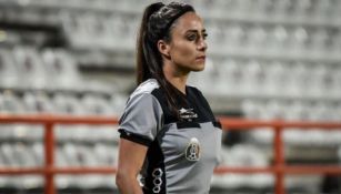 Valeria Andrade durante un partido de Liga MX Femenil