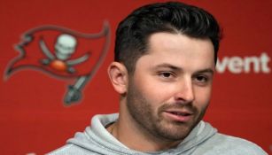 Mayfield suplirá a Brady como quarterback de Tampa Bay. 