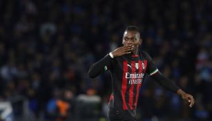 Rafael Leao celebrando uno de los goles del Milan