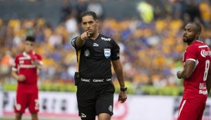 Roberto García Orozco en el Tigres vs Toluca del Apertura 2018