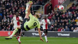 Haaland en el golazo que anotó contra el Southampton