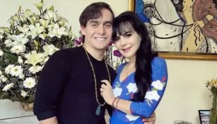 Julián Figueroa junto a su madre Maribel Guardia