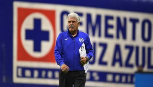 Ricardo Ferretti en el Estadio Azteca con Cruz Azul