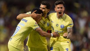 Jugadores del América en festejo de gol