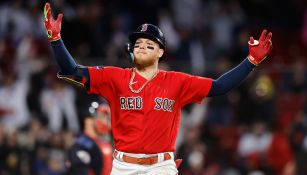 Sencillo de Alex Verdugo en extrainnings da triunfo a Boston