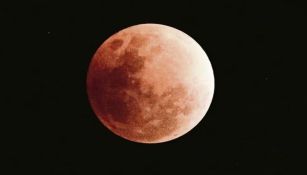 El eclipse lunar durará poco más de cuatro horas