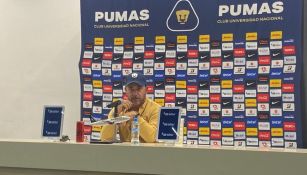 El Turco en conferencia de prensa