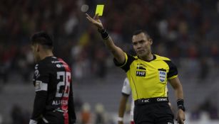 Afición del Atlas trollea a Chivas por polémico arbitraje y lanzan el hashtag #YaVan2