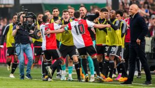 Jugadores del Feyenoord festejando el tercer gol ante el Go Ahead Eagles