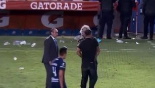 Paco Ramírez y Scoponi discuten en la cancha