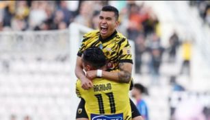 Orbelín Pineda festeja un gol