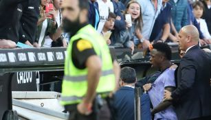 Vinicius luego de ser expulsado ante Valencia en Mestalla