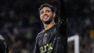 Carlos Vela en celebración de gol