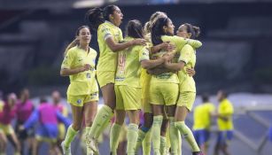 Jugadoras del América Femenil celebrando el gol ante Tigres