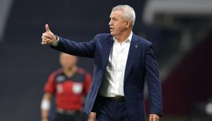 ¡OFICIAL! Javier Aguirre renueva contrato con Mallorca por un año más