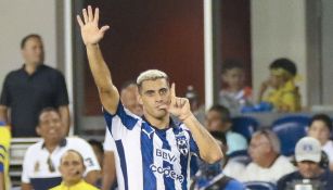 Berterame festeja el gol con el que Rayados consiguió la victoria