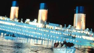 La caída del Titanic recreada en la película de 1997