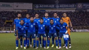 Selección de El Salvador previo a un juego 