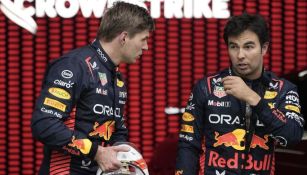 Verstappen discutiendo con Pérez tras el sprint