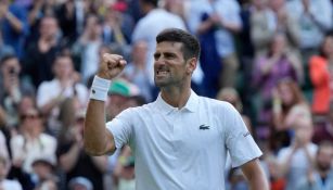 Novak Djokovic conisguió su victoria 30 al hilo en Wimbledon y se acercó a una marca histórica