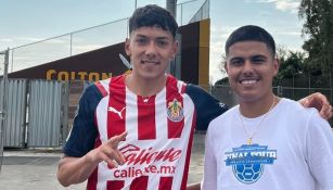 ¿Traicionó a Pumas? Jorge Ruvalcaba es captado con playera de Chivas y lo revientan en redes 