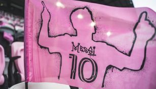 Banderín de Messi para su debut
