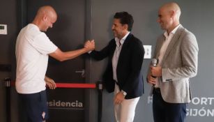 Alejandro Irraragorri en la inauguración de la residencia Mareo