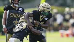 Alvin Kamara entrenando con los New Orleans Saints 