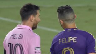 Messi junto a Felipe Martins en el juego de la Leagues Cup